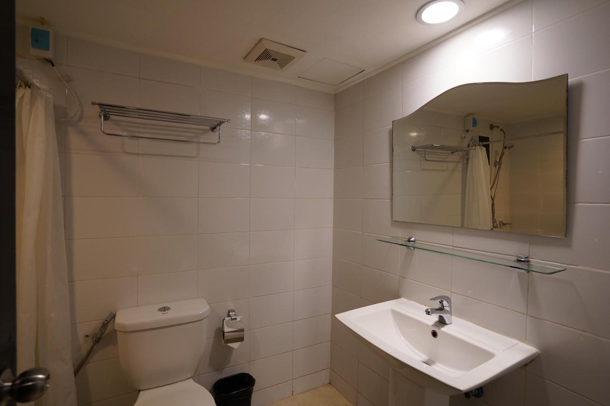 Arzo Hotel Manila Eksteriør bilde