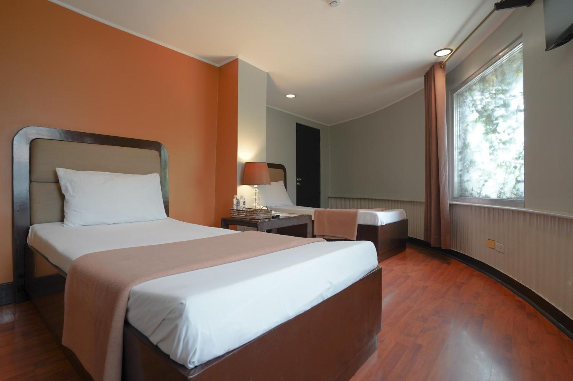 Arzo Hotel Manila Eksteriør bilde