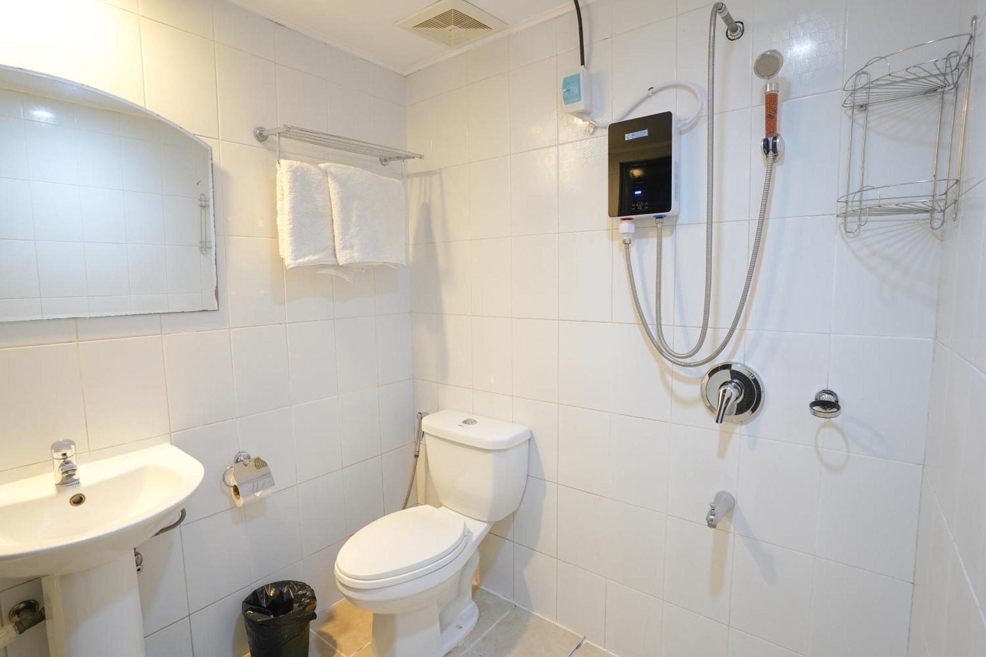 Arzo Hotel Manila Eksteriør bilde